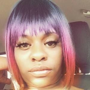 Meet your Posher, Monique